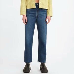 Levi’s Noe Down high rise ribcage jeans.